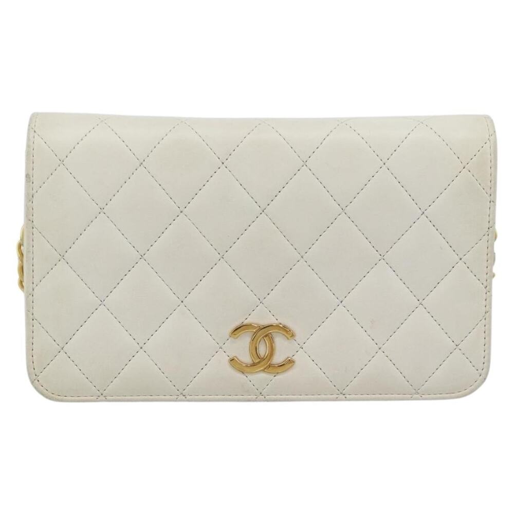 Chanel Matelasse Chain Shoulder Bag White